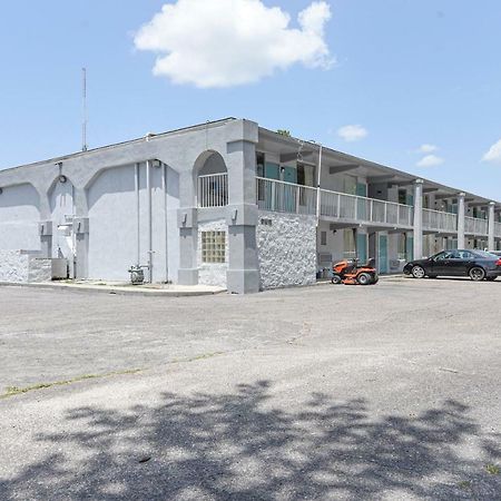 Hotel Valdosta Ga I-75 & Us-221 N Hwy Exterior photo