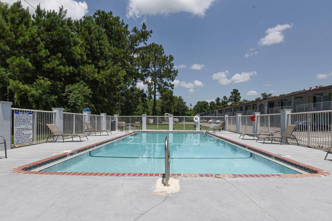 Hotel Valdosta Ga I-75 & Us-221 N Hwy Exterior photo