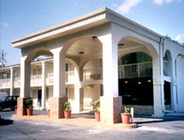 Hotel Valdosta Ga I-75 & Us-221 N Hwy Exterior photo
